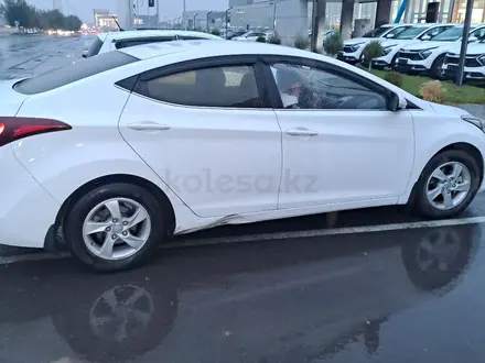 Hyundai Elantra 2014 года за 6 300 000 тг. в Шымкент – фото 2