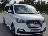 Hyundai Starex 2021 года за 14 700 000 тг. в Астана – фото 2