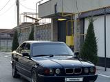 BMW 525 1996 года за 2 300 000 тг. в Шымкент – фото 3