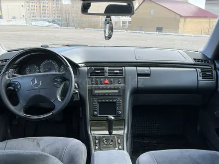 Mercedes-Benz E 320 2001 года за 5 950 000 тг. в Астана – фото 12