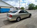 Toyota Camry 2002 года за 3 700 000 тг. в Актобе – фото 2