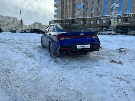 Hyundai Elantra 2023 года за 10 000 000 тг. в Астана – фото 6