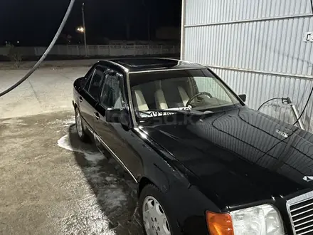 Mercedes-Benz E 300 1992 года за 1 500 000 тг. в Актау – фото 8