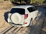 Toyota RAV4 2012 годаүшін8 500 000 тг. в Семей – фото 2