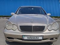 Mercedes-Benz C 180 2001 года за 3 300 000 тг. в Караганда