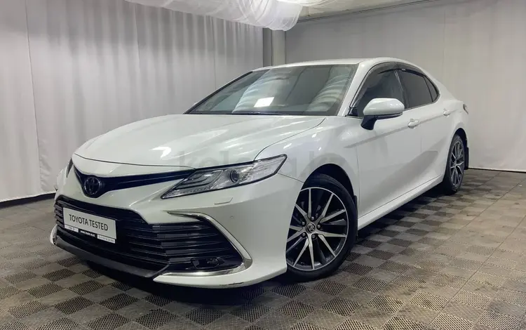 Toyota Camry 2021 годаfor16 000 000 тг. в Алматы