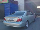Toyota Camry 2004 годаүшін5 700 000 тг. в Актобе – фото 2