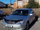 Toyota Camry 2004 годаүшін5 700 000 тг. в Актобе – фото 4