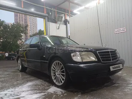 Mercedes-Benz S 320 1996 года за 2 500 000 тг. в Астана – фото 2