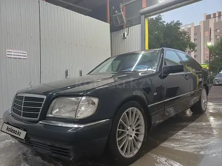Mercedes-Benz S 320 1996 года за 2 500 000 тг. в Астана