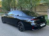 BMW 750 2023 года за 69 000 000 тг. в Астана – фото 4
