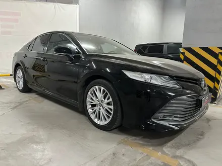 Toyota Camry 2019 года за 17 500 000 тг. в Астана – фото 4