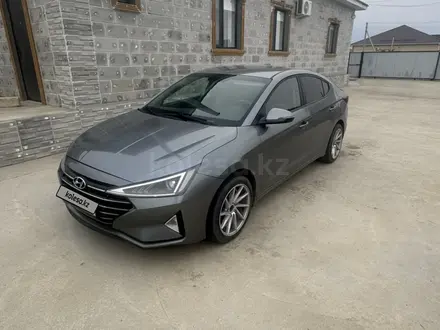 Hyundai Elantra 2019 года за 6 800 000 тг. в Атырау – фото 4