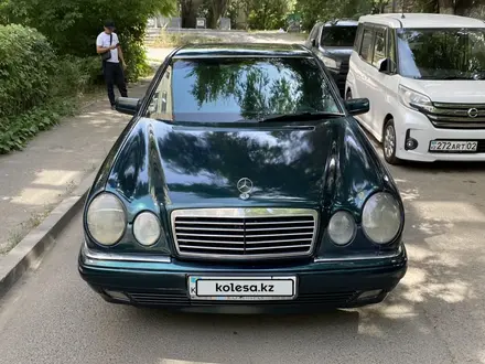 Mercedes-Benz E 230 1997 года за 2 580 000 тг. в Тараз – фото 5