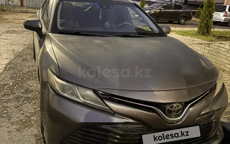Toyota Camry 2018 года за 12 000 000 тг. в Алматы