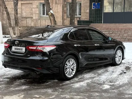 Toyota Camry 2019 года за 16 000 000 тг. в Алматы – фото 5