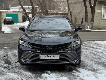Toyota Camry 2019 года за 16 000 000 тг. в Алматы – фото 8