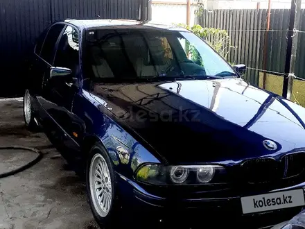 BMW 523 1997 года за 2 800 000 тг. в Алматы