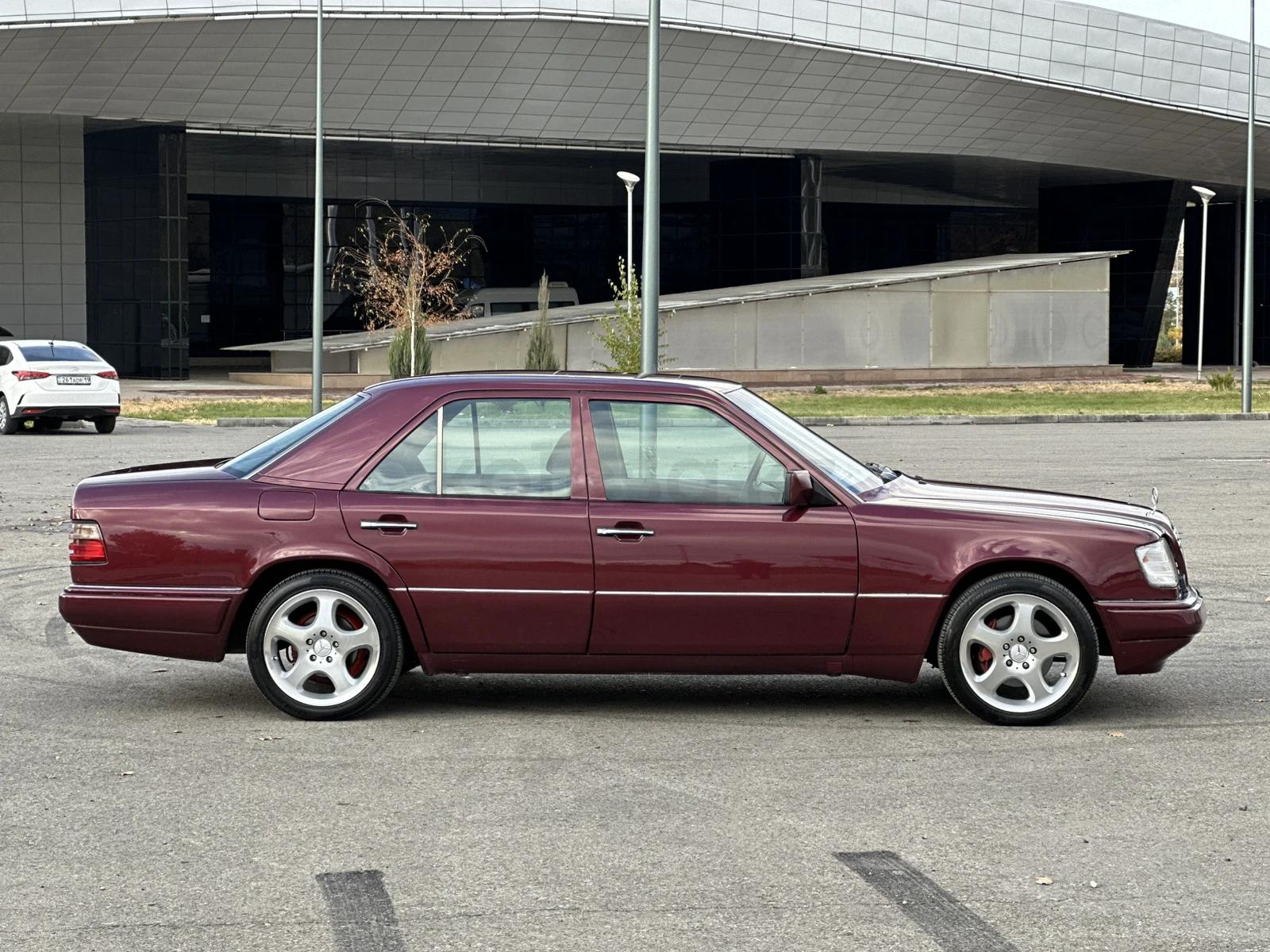 Mercedes-Benz E 320 1995 г.