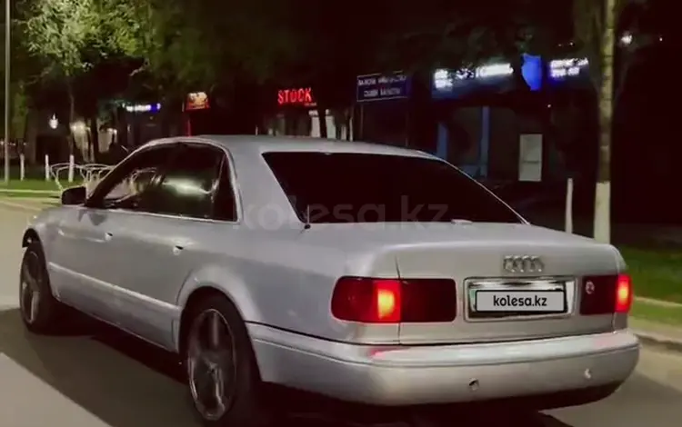 Audi A8 1994 годаүшін1 600 000 тг. в Уральск