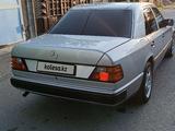 Mercedes-Benz E 230 1991 года за 2 500 000 тг. в Шымкент – фото 3