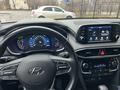 Hyundai Santa Fe 2019 годаfor13 500 000 тг. в Астана – фото 17