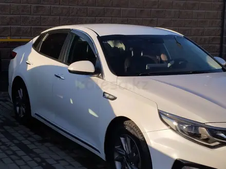 Kia K5 2018 года за 9 000 000 тг. в Алматы – фото 17