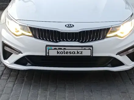 Kia K5 2018 года за 9 000 000 тг. в Алматы – фото 8