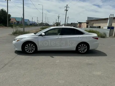 Toyota Camry 2015 года за 8 200 000 тг. в Атырау – фото 4