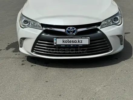 Toyota Camry 2015 года за 8 200 000 тг. в Атырау – фото 2