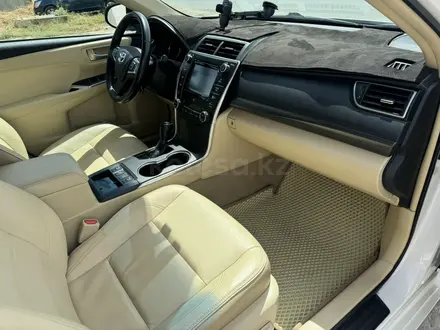 Toyota Camry 2015 года за 8 200 000 тг. в Атырау – фото 7