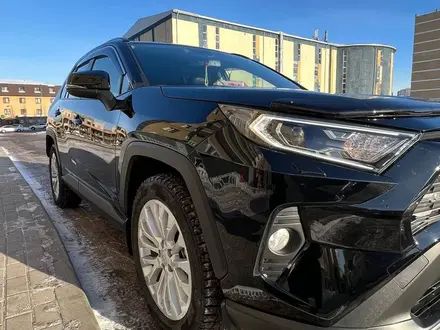 Toyota RAV4 2021 года за 21 200 000 тг. в Астана – фото 15