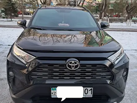 Toyota RAV4 2021 года за 21 200 000 тг. в Астана – фото 35