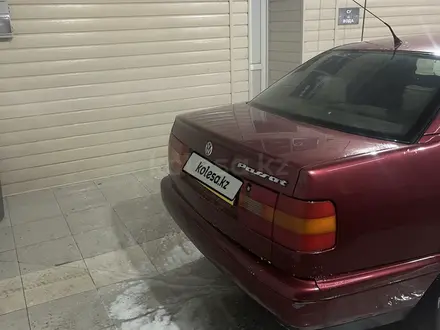 Volkswagen Passat 1995 года за 1 300 000 тг. в Караганда – фото 4