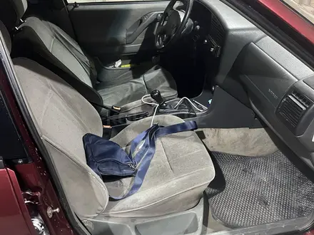 Volkswagen Passat 1995 года за 1 300 000 тг. в Караганда – фото 7