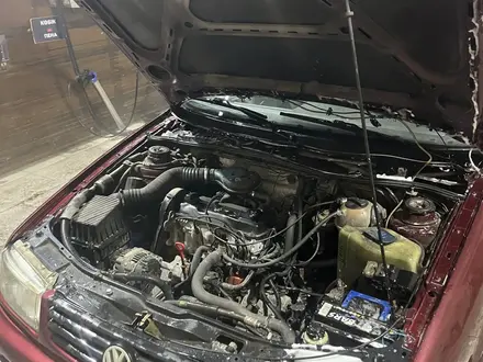 Volkswagen Passat 1995 года за 1 300 000 тг. в Караганда – фото 8