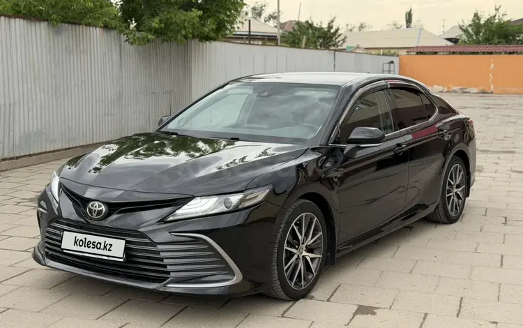 Toyota Camry 2023 года за 14 500 000 тг. в Алматы