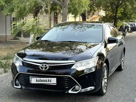 Toyota Camry 2015 года за 10 600 000 тг. в Шымкент – фото 2