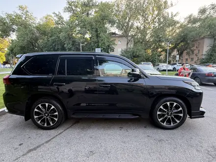 Lexus LX 570 2016 года за 38 000 000 тг. в Алматы – фото 4