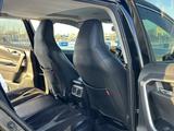 Toyota RAV4 2020 года за 14 300 000 тг. в Актобе