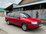 Volkswagen Passat 1994 года за 2 000 000 тг. в Есик