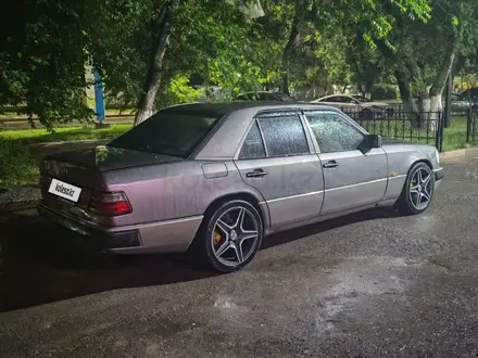 Mercedes-Benz E 300 1992 года за 1 800 000 тг. в Алматы – фото 15