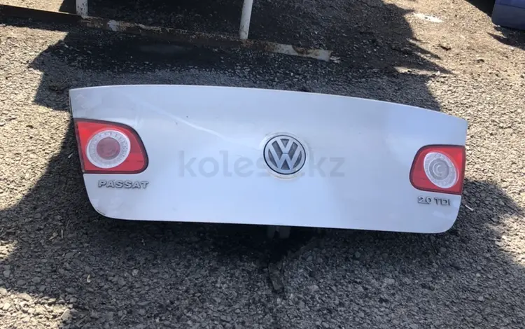 Крышка багажника Volkswagen Passat Б6 за 50 000 тг. в Караганда