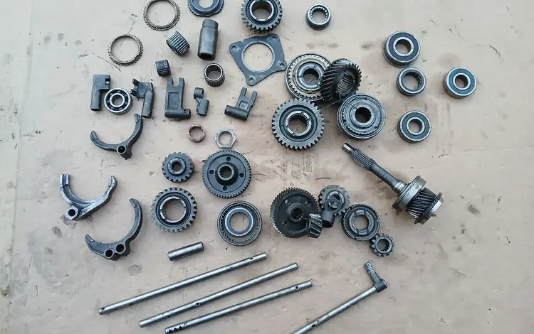 Шестерни коробки за 1 960 тг. в Алматы