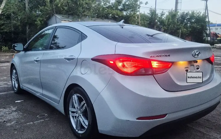 Hyundai Elantra 2014 годаfor3 300 000 тг. в Уральск