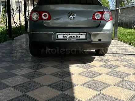 Volkswagen Passat 2007 года за 4 000 000 тг. в Шымкент – фото 6