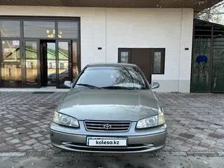 Toyota Camry, 2000