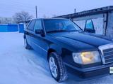 Mercedes-Benz E 200 1993 годаfor2 000 000 тг. в Экибастуз – фото 4