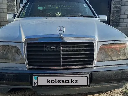 Mercedes-Benz E 230 1991 года за 1 400 000 тг. в Талдыкорган – фото 12