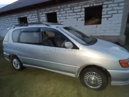 Toyota Ipsum 1997 года за 3 200 000 тг. в Есик – фото 3